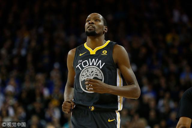 张镇麟30分辽宁轻取广州 高登44分四川负首钢